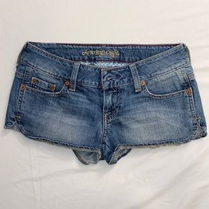 Women’s shorts- American Eagle size 4 fit like 2